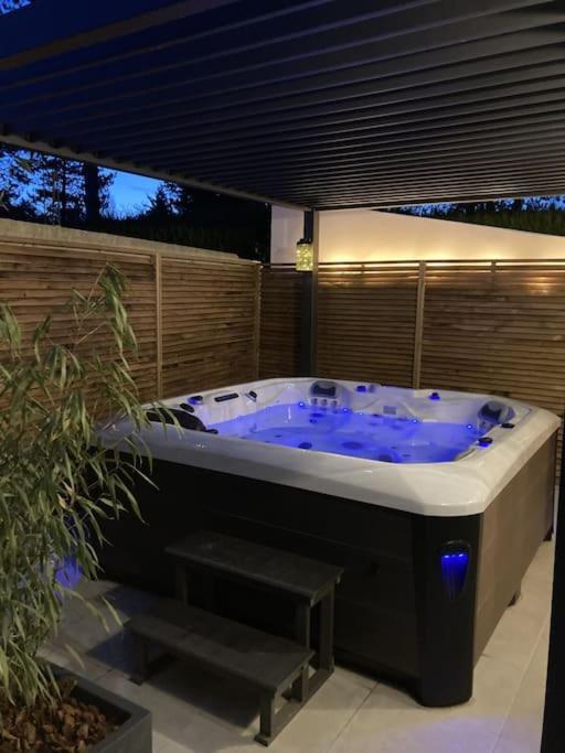 Spa & Serenite, Aux Portes De Disney Et De Paris Villiers-sur-Morin Buitenkant foto